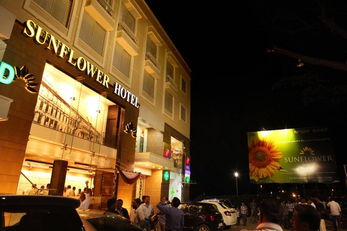Hotel Sunflower Mysore Exterior foto